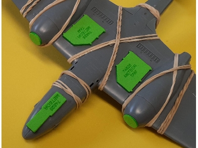 Gloster Meteor Wheel Bay Plugs (For Tamiya 61051, 61065, 61083) - zdjęcie 3