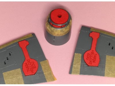 F6f Hellcat Wheel Bay Plugs (For Eduard) - zdjęcie 3