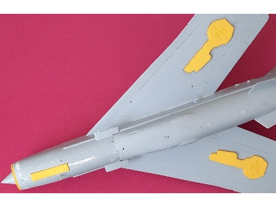 English Electric Lightning Wheel Bay Plugs (For Airfix/Eduard) - zdjęcie 2