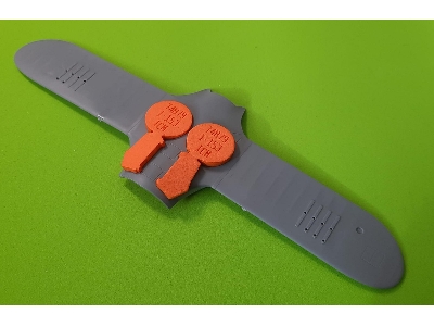 I-153 Wheel Bay Plugs (For Icm 48095, 48096, 48099) - zdjęcie 2