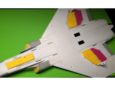 F-4 B/C/D/J/N Phantom Wheel Bay Plugs (For Academy) - zdjęcie 2