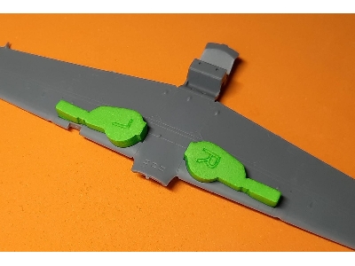 Ki-61 Hien Wheel Bay Plugs (For Tamiya) - zdjęcie 2