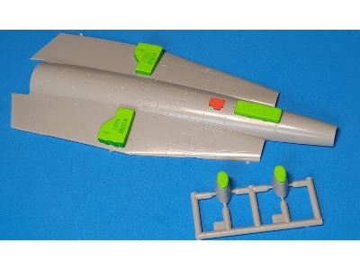 J35 Draken Wheel Bay Plugs (For Hasegawa) - zdjęcie 2