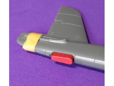 Me 410 Wheel Bay Plugs (For Airfix A04066) - zdjęcie 3