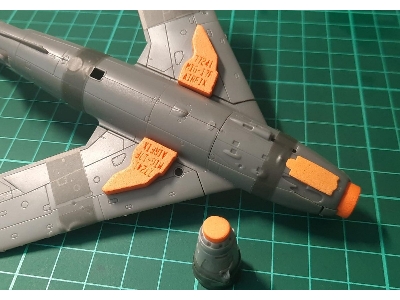 Mig-17 F - Wheel Bay Plugs (For Airfix) - zdjęcie 2