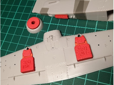 Douglas A-1 H/J Skyraider - Wheel Bay Plugs (For Hasegawa/Hobby 2000) - zdjęcie 2