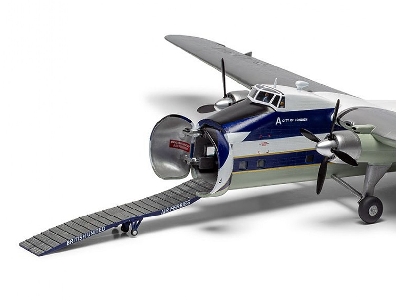 Bristol MK32 Superfreighter - zdjęcie 7