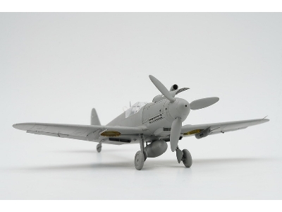 Bf 109 G-10 W/ Wgr.21 & Full Engine And Weapon Interior - zdjęcie 3