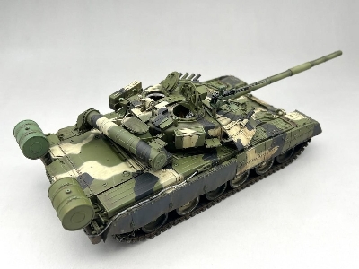 T-80u Russian Main Battle Tank - zdjęcie 2