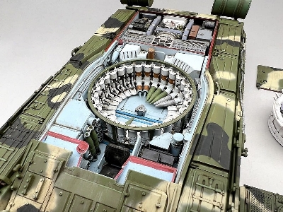 T-80u Russian Main Battle Tank - zdjęcie 5