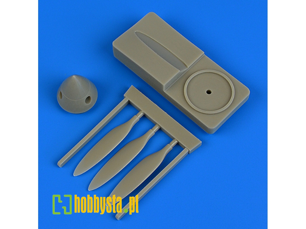 P-40B/C Warhawk propeller - Bronco - zdjęcie 1 P-40B/C Warhawk propeller - Bronco - zdjęcie 1