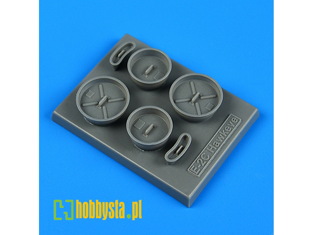 E-2 Hawkeye FOD covers - zdjęcie 1 E-2 Hawkeye FOD covers - zdjęcie 1
