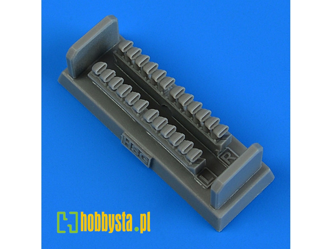 P-39d/P-400 Airacobra Exhaust (12 Pipes) (Hasegawa) - zdjęcie 1 P-39d/P-400 Airacobra Exhaust (12 Pipes) (Hasegawa) - zdjęcie 1