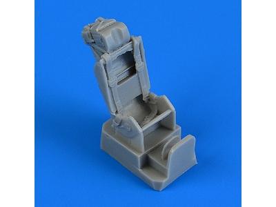 Sea Hawk ejection seat with safety belts - Trumpeter - zdjęcie 1