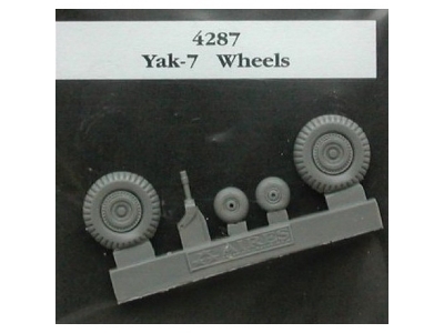 Yak-7 wheels + paint mask  - zdjęcie 1