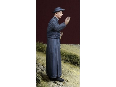 Catholic Priest - zdjęcie 4