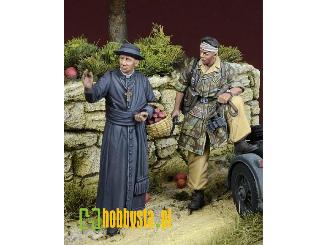 Fallschirmjager With A Priest, Italy 1943-44 - zdjęcie 1 Fallschirmjager With A Priest, Italy 1943-44 - zdjęcie 1