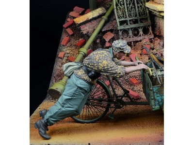 Waffen Ss Soldier Pushing 1,  1942-45 - zdjęcie 2