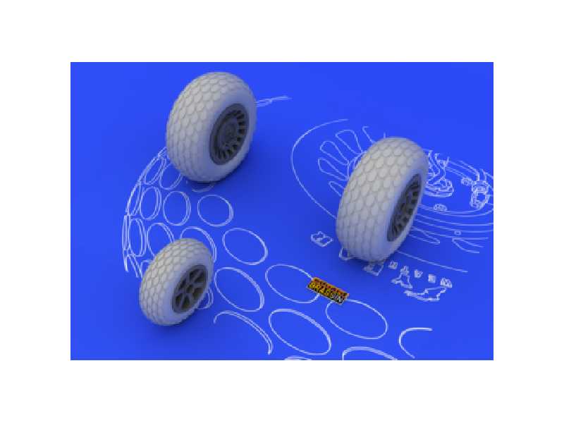 P-61 wheels 1/48 - Great Wall Hobby - żywica i blaszki - zdjęcie 1 P-61 wheels 1/48 - Great Wall Hobby - żywica i blaszki - zdjęcie 1