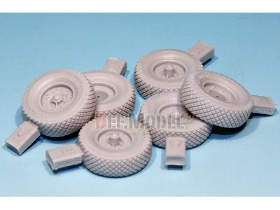 U.K Lrdg Truck Wheel Set (For Tamiya 1/35) - zdjęcie 8