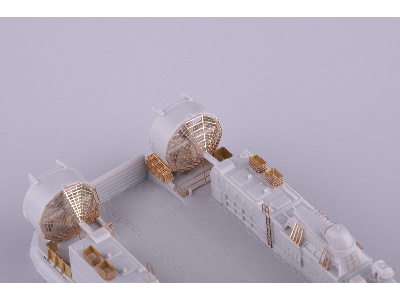USS Wasp LHD-1 PART 1 1/350 - TRUMPETER - zdjęcie 2