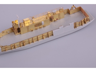 USS Wasp LHD-1 PART 1 1/350 - TRUMPETER - zdjęcie 12