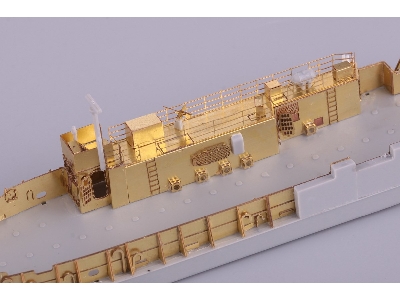 USS Wasp LHD-1 PART 1 1/350 - TRUMPETER - zdjęcie 13