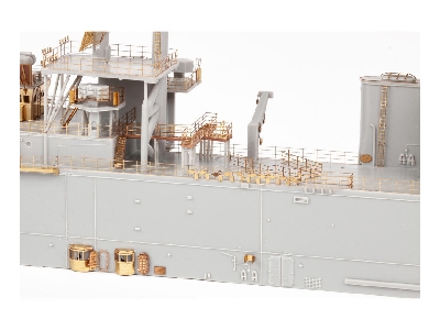 USS Wasp LHD-1 PART 1 1/350 - TRUMPETER - zdjęcie 42
