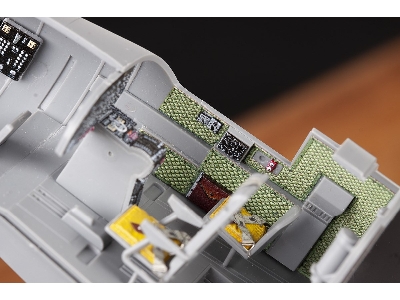 B-26G Marauder cockpit insulation & armour plates SPACE 1/48 - ICM - zdjęcie 4
