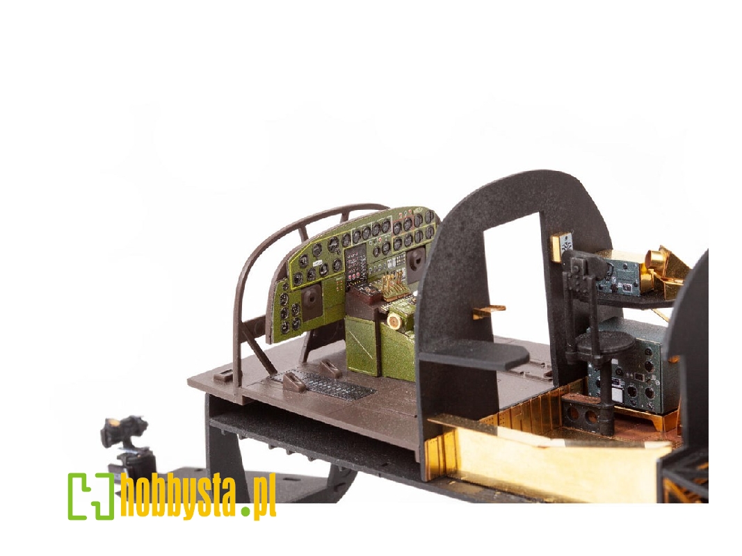 B-24D cockpit & engines 1/48 - HOBBY BOSS