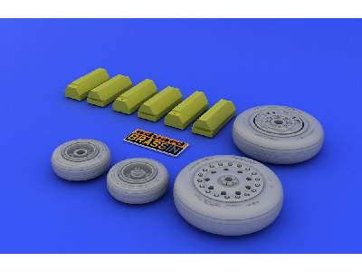  F-4B/ N wheels 1/48 - Hasegawa - żywica i blaszki - zdjęcie 4