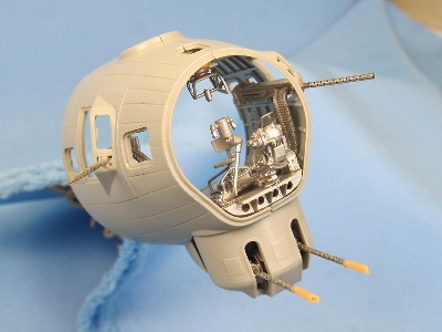 Boeing B-17 G Flying Fortress - Bombardier's Cockpit Interior Set (For Hong Kong Model Kits) - zdjęcie 6