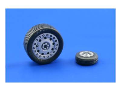  F-4B/ N wheels 1/48 - Hasegawa - żywica i blaszki - zdjęcie 13