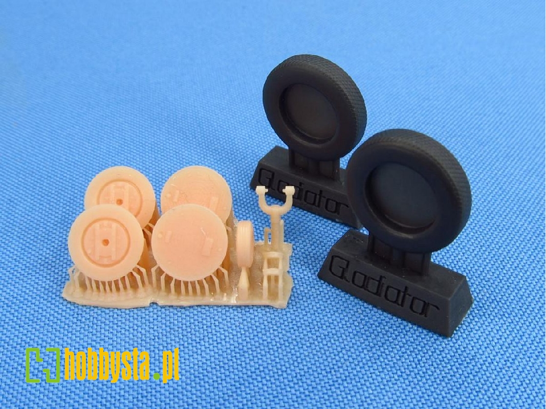 Gloster Gladiator - Wheels 3d-printed (For I Love Kit, Merit And Roden Kits) - zdjęcie 1 Gloster Gladiator - Wheels 3d-printed (For I Love Kit, Merit And Roden Kits) - zdjęcie 1