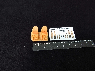 Supermarine Spitfire Mk.I - Mk.Ix Seats X 2 With Seatbelts (3d-printed) - zdjęcie 1
