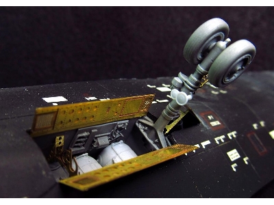 Lockheed Sr-71 Blackbird - Landing Gears (Designed To Be Used With Academy And Italeri Kits) - zdjęcie 3