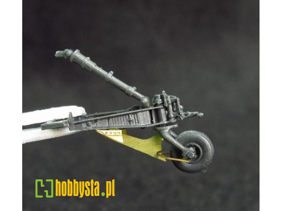 Boeing/Hughes Ah-64 D Longbow Apache - Tail Support - zdjęcie 1 Boeing/Hughes Ah-64 D Longbow Apache - Tail Support - zdjęcie 1