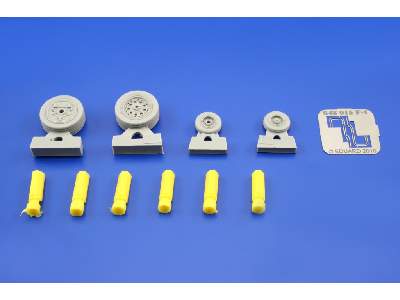  F-4J/ S wheels 1/48 - Hasegawa - żywica i blaszki - zdjęcie 7