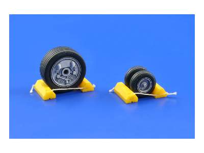  F-4J/ S wheels 1/48 - Hasegawa - żywica i blaszki - zdjęcie 13