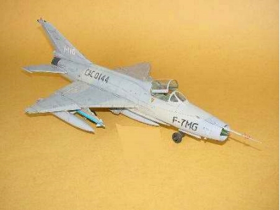 Chinese Jet Fighter F-7mg - zdjęcie 3