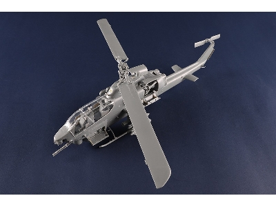 Ah-1 W Super Cobra - zdjęcie 12