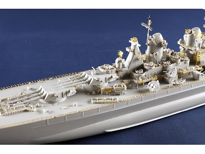 Uss Montana (Bb-67) - zdjęcie 9