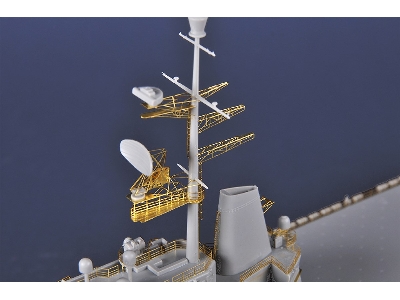 French Navy Helicopter Cruiser Jeanne D'arc (2008) - zdjęcie 7