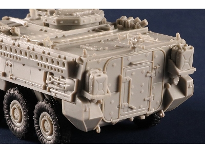 M1127 Stryker Reconnaissance Vehicle (Rv) - zdjęcie 12