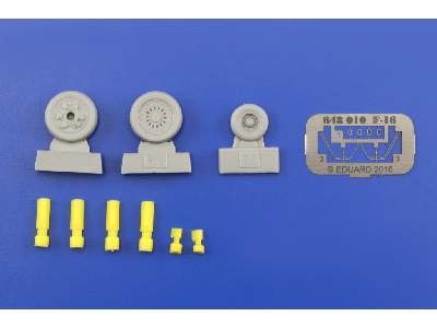  F-16 early wheels 1/48 - Kinetic - żywica i blaszki - zdjęcie 6