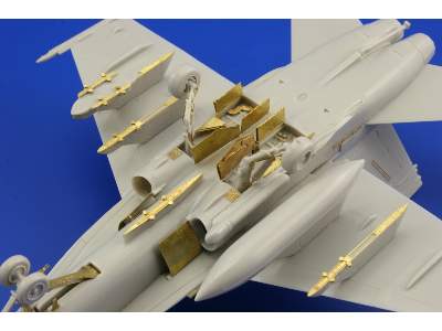  F-18C 1/72 - Hasegawa - blaszki - zdjęcie 10