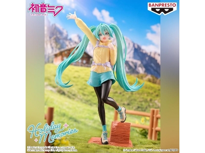 Hatsune Miku Holiday Memories - Mountain Climbing - zdjęcie 1