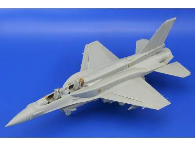  F-16I SUFA S. A. 1/48 - Kinetic - blaszki - zdjęcie 2