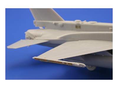  F-16I SUFA S. A. 1/72 - Hasegawa - blaszki - zdjęcie 10