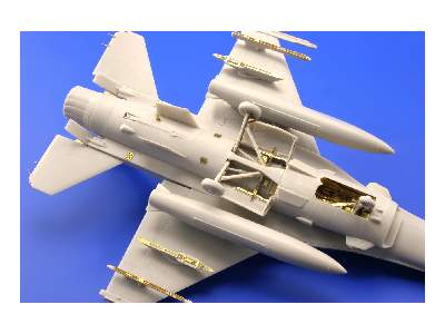  F-16I SUFA S. A. 1/72 - Hasegawa - blaszki - zdjęcie 16